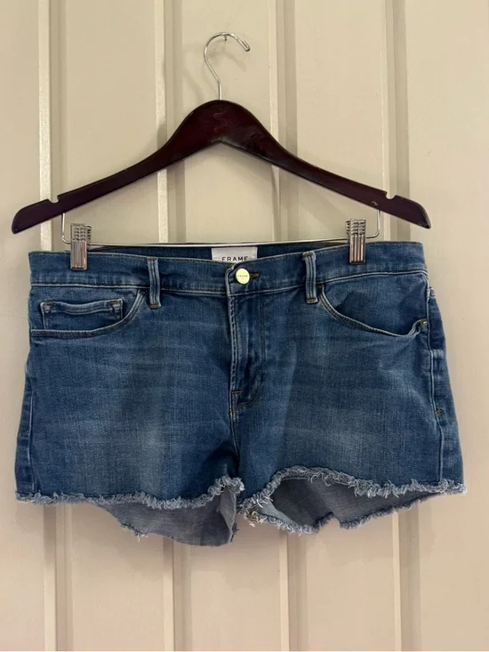 Frame Denim Le Cutoff Mid-Blue Frayed Hem Jean Shorts EUC Women’s Size 30 - Picture 6 of 16